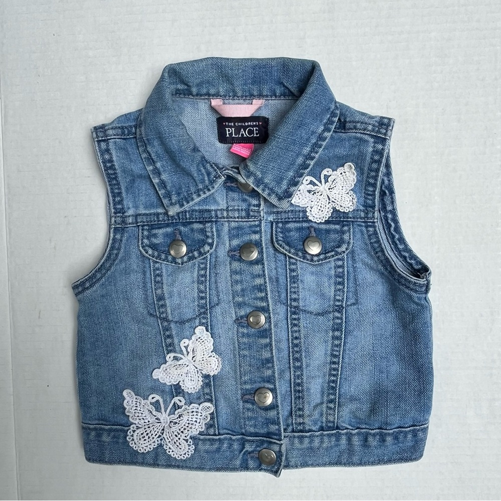 The Children’s Place Denim Embroidered Butterfly Vest
Girls Size 18–24 Months
